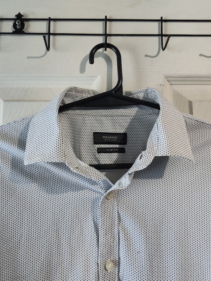 Wharton Long Sleeve Shirt (White) (Category: Formal Shirts) located in Muntinlupa City. Submitted by ea.decluttr (Listing ID 1445115055, Image 2). Description: Wharton Long Sleeve Button-Up Shirt Slim-Fit Color: White Dimes: Length: 30 Chest Width: 20 Arm Sleeve: 24.5 Shoulder: 18 Issue: Line stain (see photos).
