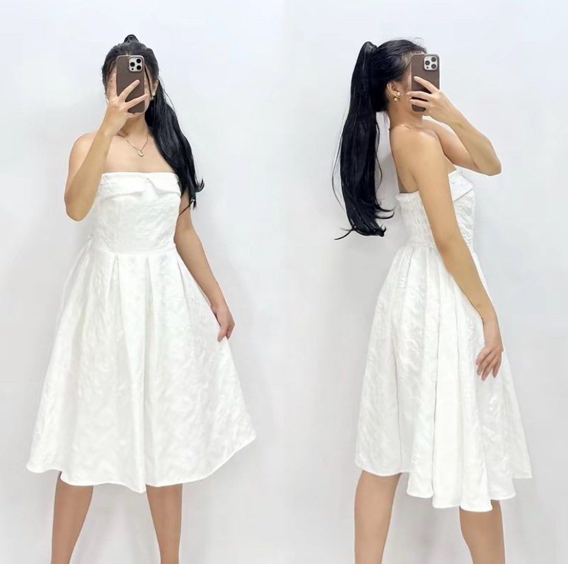 White Dress (Graduation Dress) (Category: Dresses) located in Dasmarinas. Submitted by fiercestorm (Listing ID 1445157921, Image 2). Description: Used once (grad) Free size Can send actual photos, just dm MOP: Gcash; Payment first Shipping fee shouldered by buyer thru Lalamove 📍Dasma Cavite.