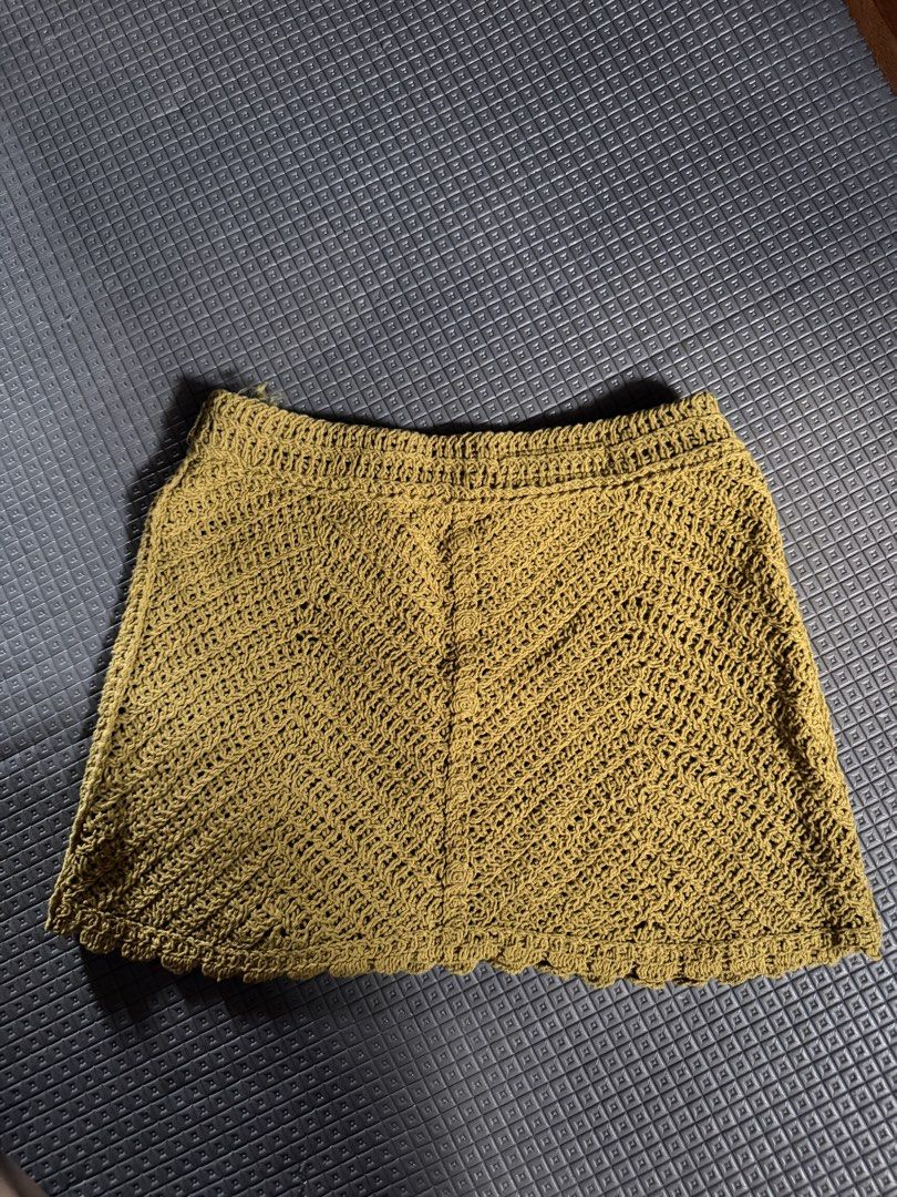 Zara Crochet Button Front Mini Skirt (Category: Skirts) located in Caloocan City. Submitted by andraaa_ (Listing ID 1445179078, Image 2). Description: - Zara olive green crochet skirt -zara kids size can fit xxs-xs for petite girl - used twice - pm for we.
