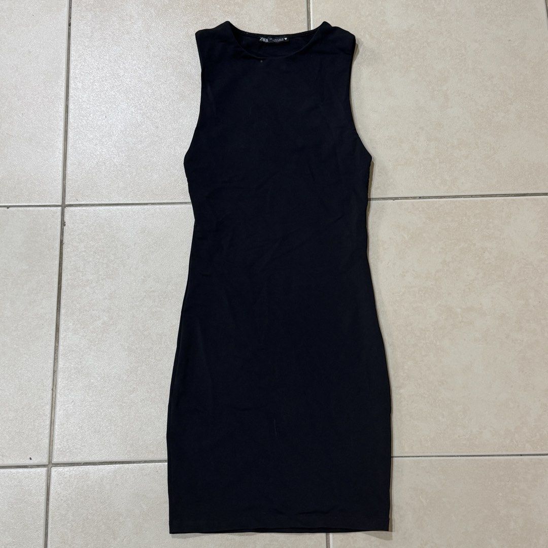 zara mini bodycon dress (Category: Dresses) located in Pasig City. Submitted by lovedonceph (Listing ID 1445175534, Image 1). Description: silk-like thick fabric no when worn price is fixed.