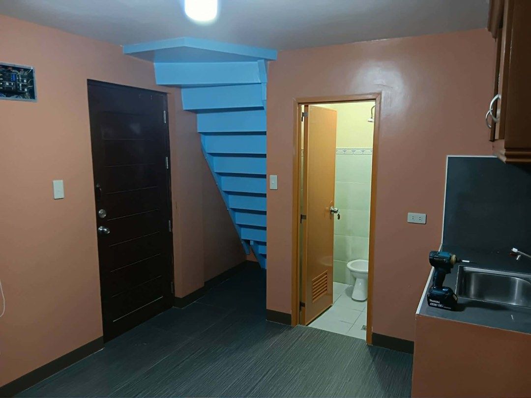 1 bedroom apartment unit for rent (Category: Apartments & Condos) located in Manila. Submitted by charles.carlcustomizedshop (Listing ID 1445266687, Image 1). Description: Apartments FOR RENT 1 Units Available First come 1st serve Php 10k TERMS: 1 bedroom apartment 2 months deposit No PET please with Motor parking DETAILS: May installed internet na po sa unit [Pldt Fiber up to 100 mbps] mag ma monthly payment na lng po kayo . Add 1k for internet 