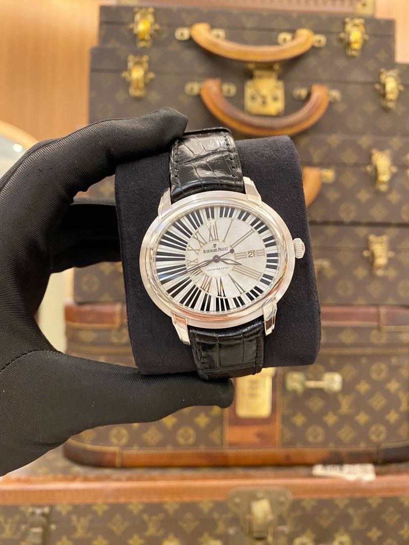 2010 AP AUDEMARS PIGUET MILLENARY PIANOFORTE LIMITED EDITION 18K 750 WHITE GOLD REF 15325BC MOTHER OF PEARL DIAL 45MM AUTOMATIC WATCH (Category: Watches) located in Singapore. Submitted by redrabbitluxury_singpore (Listing ID 1445282434, Image 2). Description: 2010 AP AUDEMARS PIGUET MILLENARY PIANOFORTE LIMITED EDITION 18K 750 WHITE GOLD REF 15325BC MOTHER OF PEARL DIAL 45MM AUTOMATIC WATCH (PRE-OWNED) 🟡 GENDER : MEN 🟡 PRISTINE CONDITION : 9.5