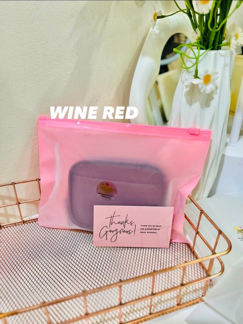247CLUB CARDHOLDER-WINE RED (Category: Wallets & Card holders) located in Taguig. Submitted by brillantes34344 (Listing ID 1445400755, Image 1). Description: Brand new witn ziplock for gift add ons: bday card 15php loc taguig.