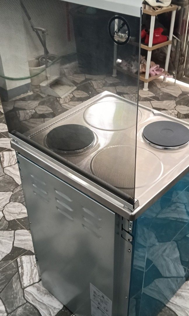 50cm Electric Range with Oven (Category: Cookers) located in Caloocan City. Submitted by yam_appliances (Listing ID 1445327727, Image 2). Description: 50 x 55 cm Cooking Range 2 Electric Hot Plates Full Stainless Steel Oven Features: Electric Multifunction Oven 4 Cooking Functions Thermostat Controlled Oven Double Glass LOW-E Oven Door 62 L - Large Oven Rotisserie Dimension (h:w:d) 85:50:55 cm Brandnew mallpullout with Warranty COD PAYMENT.