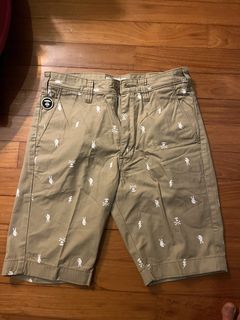 (Category: ) located in . Submitted by feelsgood.garments (Listing ID 1445309865, Image 1). Description: .