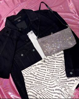 (Category: ) located in . Submitted by juicyclub (Listing ID 1445281113, Image 1). Description: .
