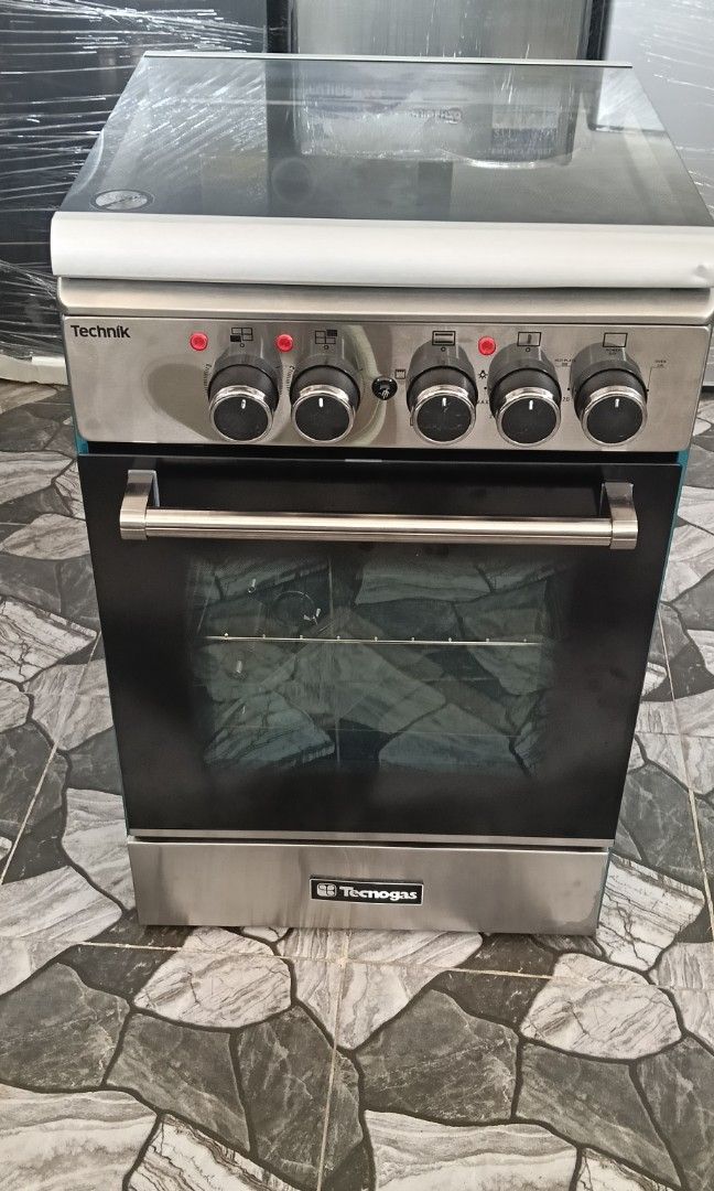 All electric Range (Category: Cookers) located in Caloocan City. Submitted by yam_appliances (Listing ID 1445327390, Image 3). Description: 50 x 55 cm Cooking Range 2 Electric Hot Plates Full Stainless Steel Oven Features: Electric Multifunction Oven 4 Cooking Functions Thermostat Controlled Oven Double Glass LOW-E Oven Door 62 L - Large Oven Rotisserie Dimension (h:w:d) 85:50:55 cm Brandnew mallpullout with Warranty COD PAYMENT.