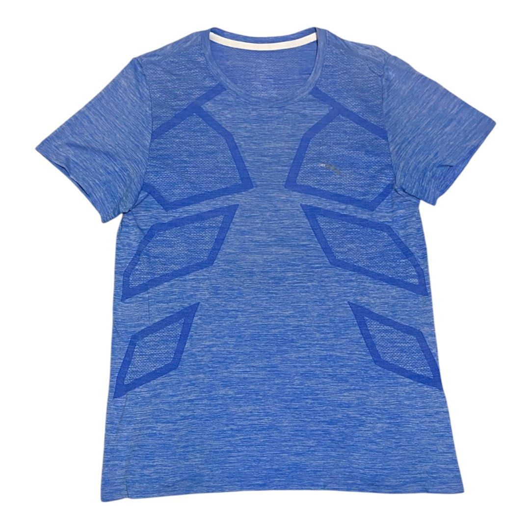 ANTA BLUE ACTIVEWEAR DRI-FIT TSHIRT (Category: Tshirts & Polo Shirts ) located in Cavite. Submitted by seppp22 (Listing ID 1445306838, Image 1). Description: Authentic Legit Size:M-L Dimes:19.5x28 Color Rate:9.8/10 Condition:Good condition Mine for Only:59 Pesos Issue:Side logo print/Flaws Can ship Luzon,Visayas, And Mindanao Thru J&T, Payment First(Gcash) Lalamove(Cod/Gcash) Meetup My Location:Lancaster,General Trias,Cavite.