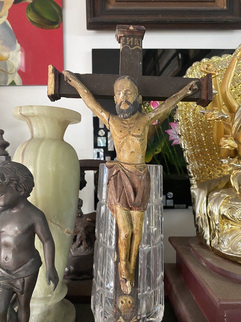 Antique Wood Crucifix (Category: Religious Items) located in Quezon City. Submitted by yumiramirez (Listing ID 1445304125, Image 2). Description: Antique Wood Crucifix .