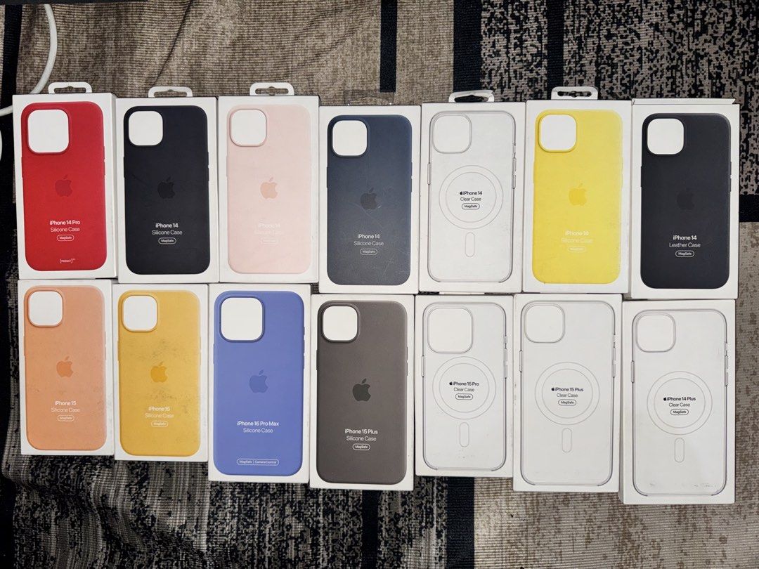 Apple iPhone 13/14/15/16 Pro Max Silicone Cases (Category: Cases & Sleeves) located in Quezon City. Submitted by kentivan21 (Listing ID 1435078650, Image 1). Description: - Apple iPhone Pro Max Silicone Cases - Compatible with iPhone 13, 14, 15, and 16 Pro Max models - Available in multiple colors - Made of smooth silicone material 900 each for iphone 13-15 1,200 16 pro max.