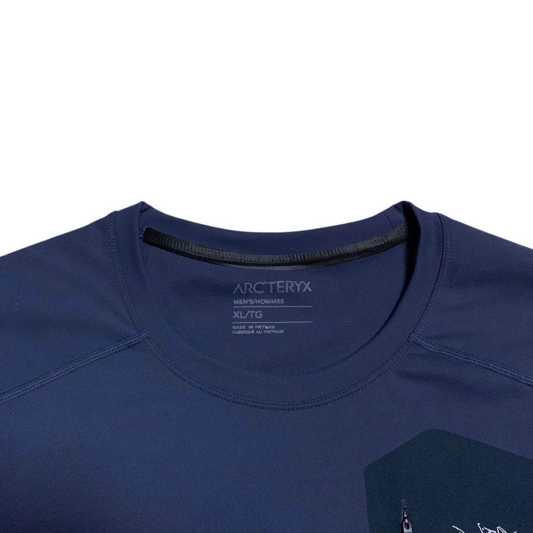 Arcteryx Drifit Outdoor Drifit Sweater (Category: Coats, Jackets and Outerwear) located in Baguio. Submitted by thesecretshop_ph (Listing ID 1445256923, Image 3). Description: Size: XL Lenght: 29” Width: 25” Issue: Missing Wash Tag.