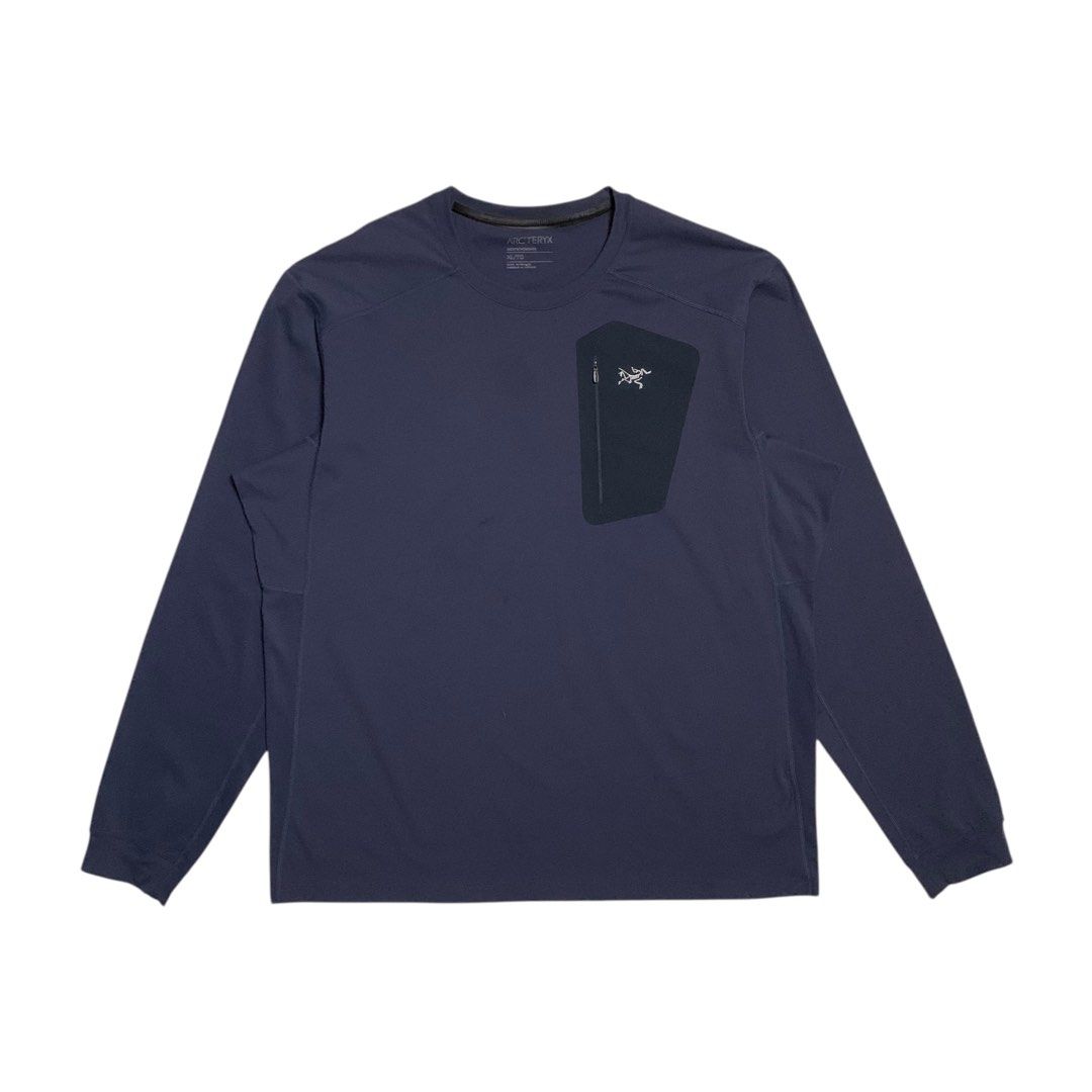 Arcteryx Drifit Outdoor Drifit Sweater (Category: Coats, Jackets and Outerwear) located in Baguio. Submitted by thesecretshop_ph (Listing ID 1445256923, Image 1). Description: Size: XL Lenght: 29” Width: 25” Issue: Missing Wash Tag.