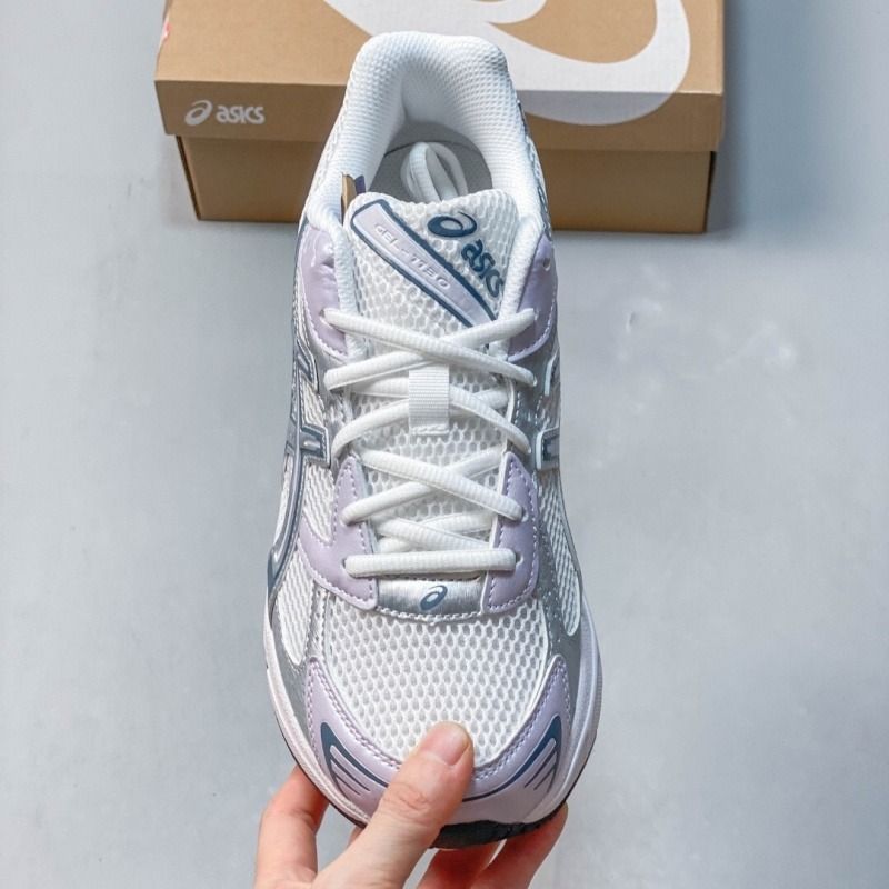 ASICS GEL-1130 Women's Sportstyle Shoes White / Silver / Lilac (Category: Sneakers) located in Singapore. Submitted by oltragarfi67762 (Listing ID 1445291106, Image 3). Description: Item arrives in 5-7 working days EU36-EU45 Pay on delivery. No money needed now. Delivery free. New and authentic. Shoebox and tag included. Private message for other looks..