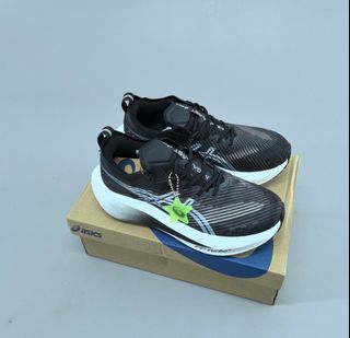 (Category: ) located in . Submitted by khai.uasneakers (Listing ID 1445407487, Image 1). Description: .