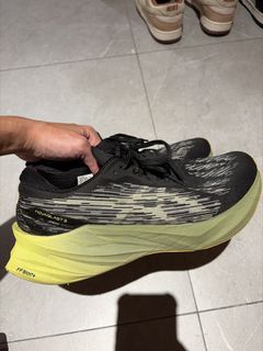 (Category: ) located in . Submitted by flyknitfoot (Listing ID 1445246981, Image 1). Description: .