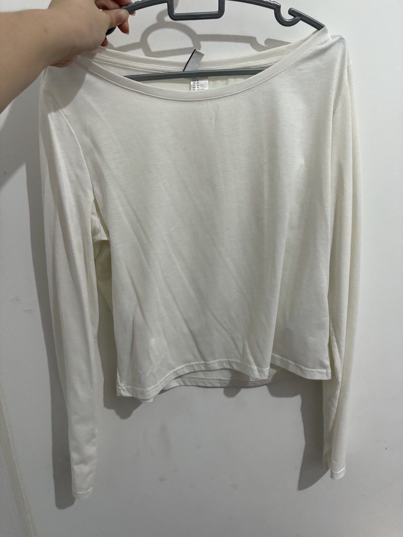 assorted tops (Category: Shirts) located in Singapore. Submitted by lovedby_z (Listing ID 1445397449, Image 3). Description: used long sleeves and short sleeves 1. black long sleeve cover up; from shein 2. white long sleeve; from h&m 3. pink short sleeve; from padini 4. black short sleeve; from padini $3 each! price negotiable if you buy more :) check out my other listings for more preloved clothes! mailing +$2 .