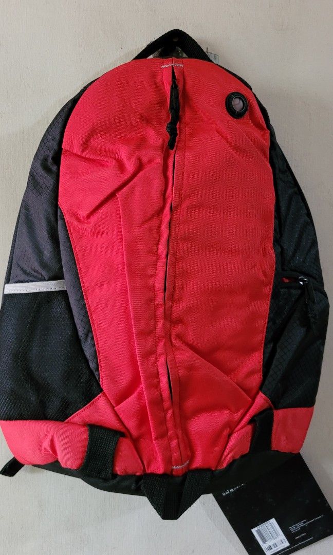 BACKPACK HP (Category: Backpacks) located in Quezon City. Submitted by fabshoppe2001 (Listing ID 1445248750, Image 1). Description: BRAND NEW HP BACKPACK SPACIOUS CAN FIT LAPTOP/IPAD/MACBOOK MOP: GCASH MOD:LALAMOVE SEND ME A MESSAGE IF INTERESTED. NO LOWBALLER.