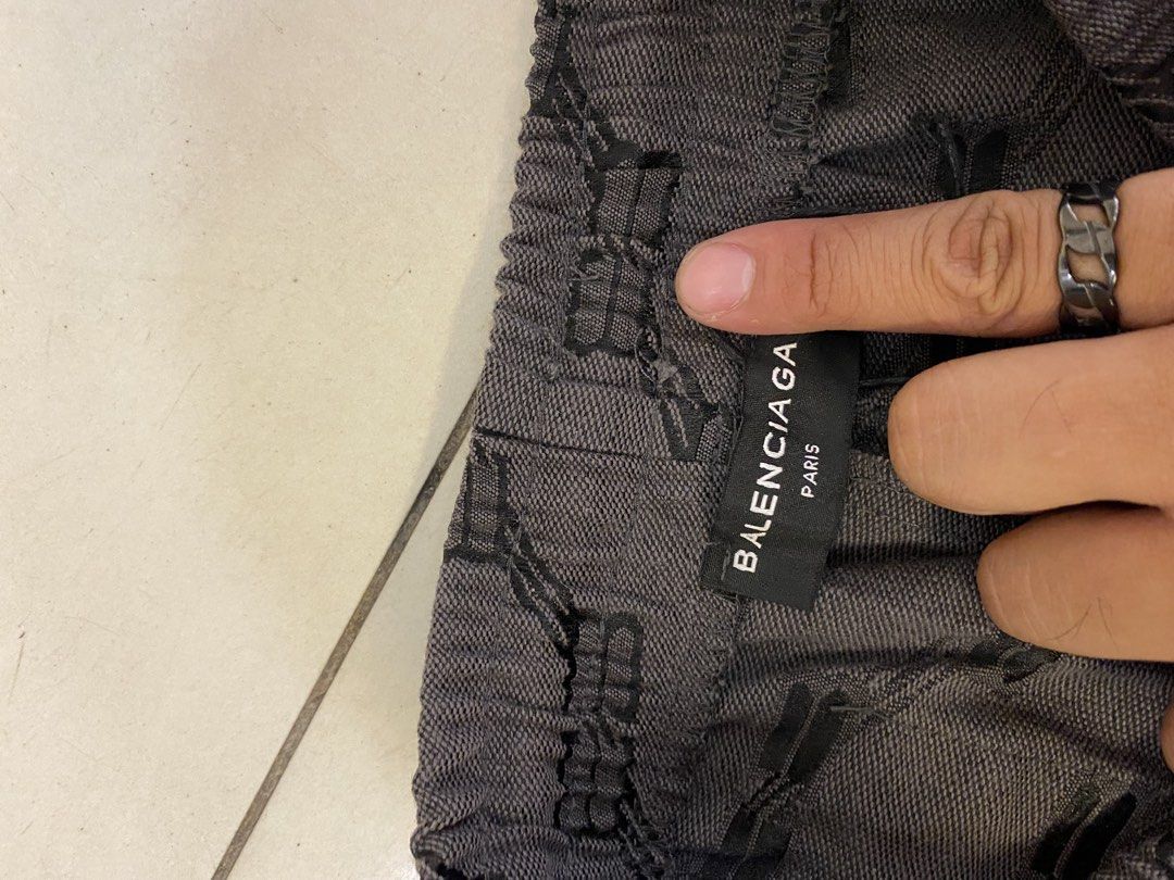 Balenciaga AOP denim shorts (Category: Shorts) located in Manila. Submitted by ercmrsmam (Listing ID 1445257477, Image 2). Description: Balenciaga AOP denim shorts Color may vary due to lighting Need wash W28-36 L19 O12 Dm if interested 📩 will be posted on my carousell acc⬇️ Check out ercmrsmam listings on #Carousell: https://carousell.app.link/mu0SnqUHP3b 📍baclaran paranaque metro manila 🛵jnt/lalamove courier 💵 mop: gcash.