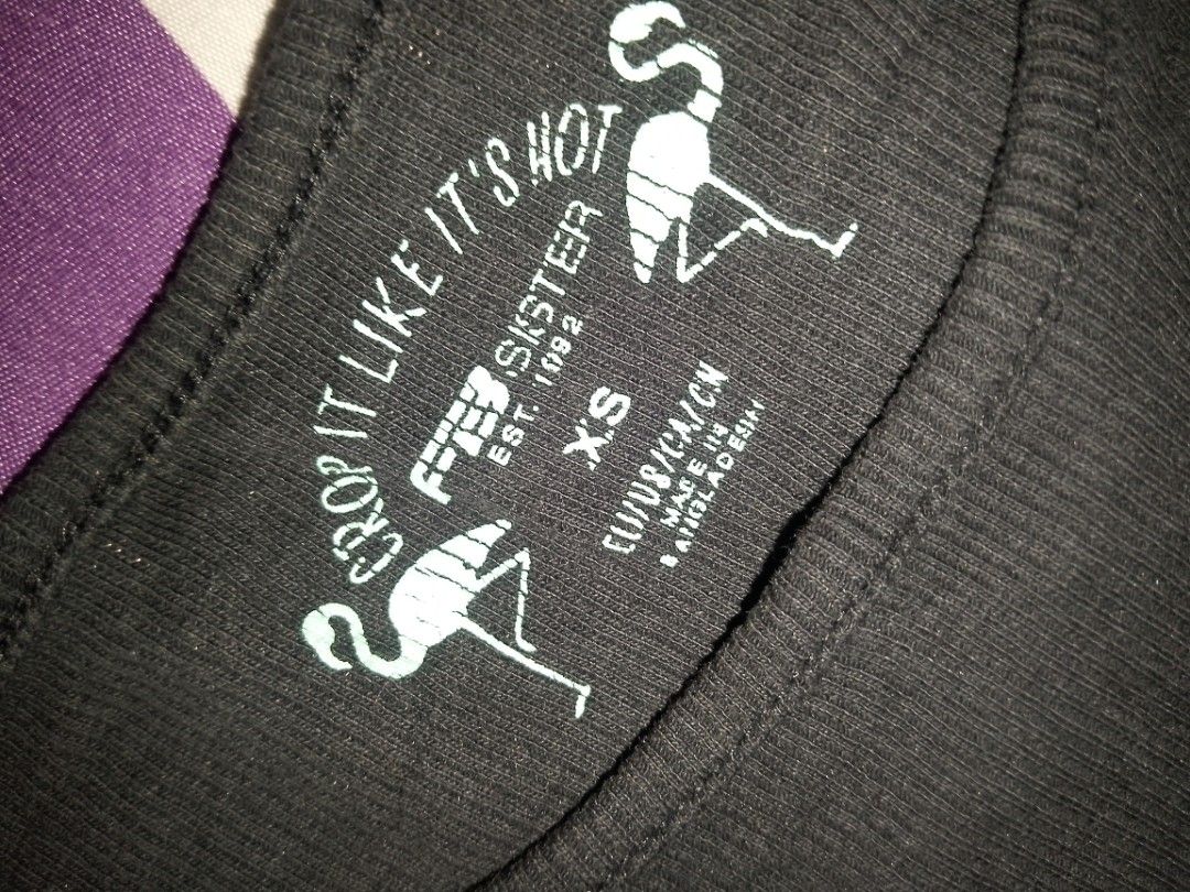 Basic Top (Category: Shirts) located in Imus. Submitted by ashthrift.ph (Listing ID 1445393649, Image 2). Description: ‎💌 Black Basic Top ‎💰 ₱100 ‎✨ Used once & in good condition ‎💌 Size: Xs on tag but super stretchable!!! keri hanggang large promise! ‎ ‎💌 Condition: No flaws ‎ ‎Mode of Payment: ‎💳 GCash | GoTyme ‎ ‎Mode of Delivery: ‎🚚 J&T Express/LBC|Grab/Lalamove Same Day 📌 Shipping fee is shouldered by buyers. ‎ ‎Meet up: ‎📌 Around Bu