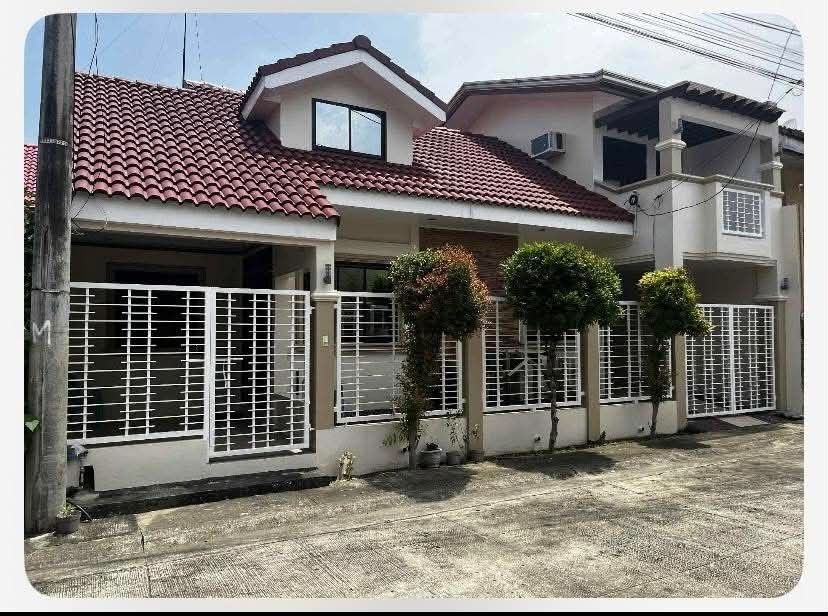 Batangas city Avida (Category: House & Lot) located in Cabuyao City. Submitted by _disposedarmoire_ (Listing ID 1445310589, Image 1). Description: Batangas City San Isidro Avida subdvision FOR SALE. *No agents, we talk to potential buyer directly* 115sqm lot, 200 sqm floor area Fully furnished RFO 3 bedrooms 2 toilets with shower 1 car garage Laundry area Study/office area with pocket garden and Balcony Go to our page for more details options: 1.