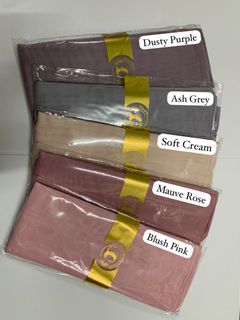 (Category: ) located in . Submitted by scent_collection (Listing ID 1445302962, Image 1). Description: .