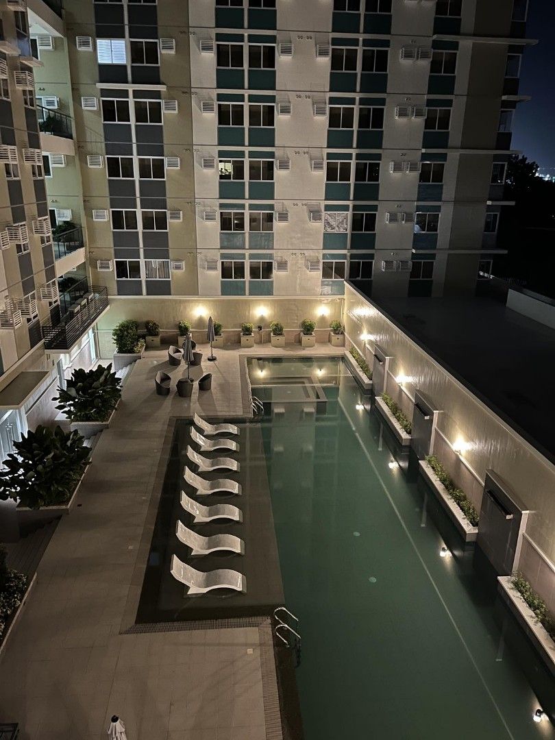 Berkeley Suite 18sqm Rush Sale (Category: Apartments & Condos) located in Dasmarinas. Submitted by jor22 (Listing ID 1445244471, Image 1). Description: Berkeley condo unit 18sqm studio type fully furnished with internet Rush Sale, Need funds asap.