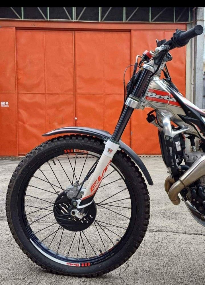Beta Trial Motorcycle (Category: Motorbikes for Sale) located in Mandaue City. Submitted by noemizapanta (Listing ID 1445356921, Image 2). Description: Beta trial bike for sale. Ready for your next adventure. This bike is built for performance and agility. Great for off-road riding and trials. Looks sharp with its red and white graphics. Engine is a Beta model. Ready to ride. For sale BETA EVO 2T MOTORCYCLE 300CC COMPLETO TANAN OR/CR OG REHISTRO 