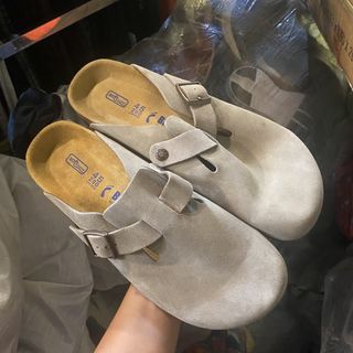 (Category: ) located in . Submitted by .dresshttps (Listing ID 1445294978, Image 1). Description: .