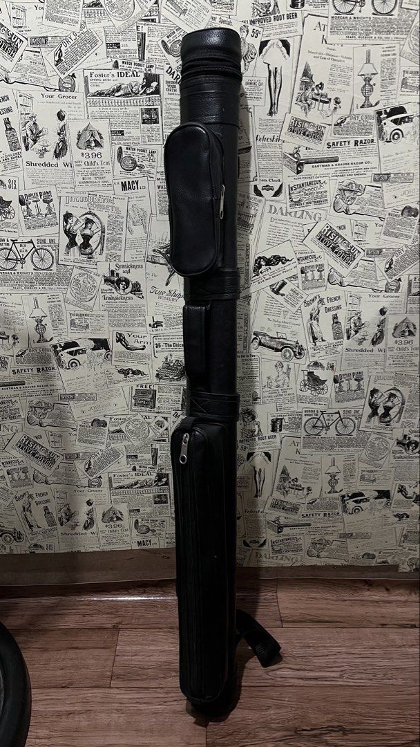 Black Billiard Cue Stick Leather Case Holder (Category: Billiards and Bowling) located in Tabaco. Submitted by kaisha_ (Listing ID 1445312077, Image 1). Description: with minimal signs of usage lang.