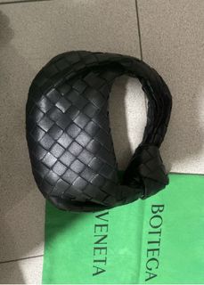 (Category: ) located in . Submitted by royalflower_72a5ea (Listing ID 1445285986, Image 1). Description: .
