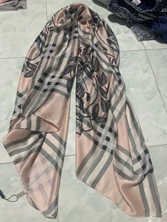 (Category: ) located in . Submitted by lovescarf8 (Listing ID 1445327722, Image 1). Description: .
