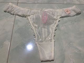 (Category: ) located in . Submitted by lovescarf (Listing ID 1445319332, Image 1). Description: .