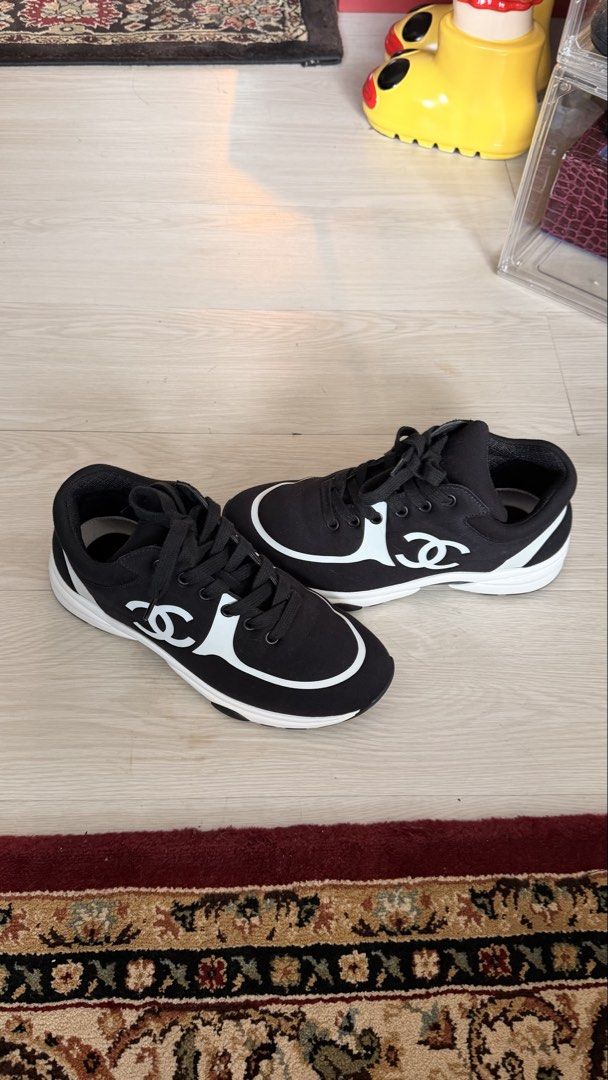 Chanel CC shoes womens size 6 (Category: Sneakers) located in Makati City. Submitted by patrickkkk22 (Listing ID 1445315704, Image 1). Description: Brandnew No box Bought sa chanel singapore around 55k Selling for 30k nalang.