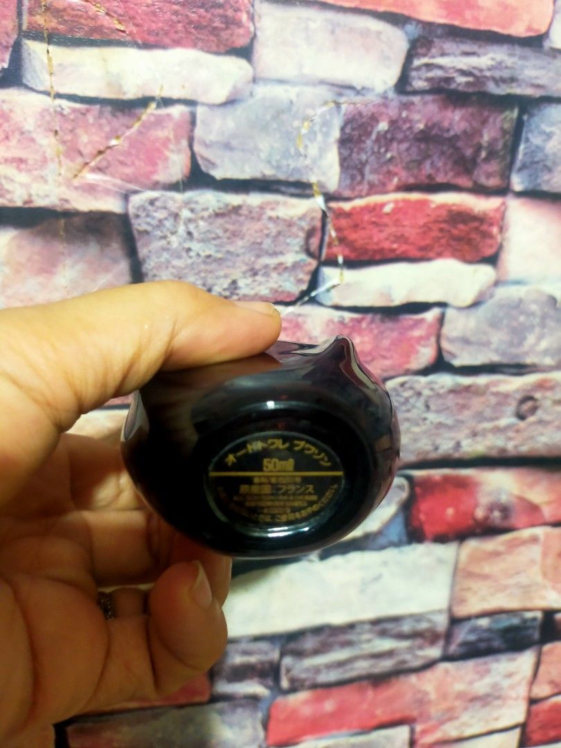 Christian Dior J'adore Eau de Parfum 50ml (Category: Fragrance & Deodorants) located in Quezon City. Submitted by jham.rose.2026 (Listing ID 1445297584, Image 3). Description: - Authentic Christian Dior J'adore Eau de Parfum - 50ml bottle - Dark glass bottle with gold accent and clear cap - Made in France - Perfect for any occasion.