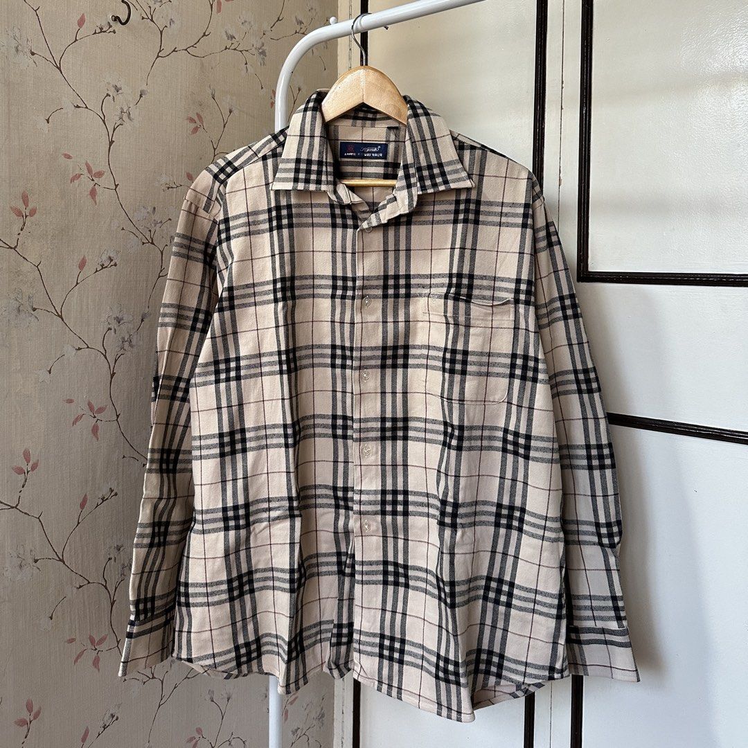 Classic Plaid Long Sleeve Shirt (Category: Tshirts & Polo Shirts ) located in Taguig. Submitted by pancea (Listing ID 1445402859, Image 1). Description: • super quality ng tela • can be unisex 📍Metro Manila 💳 BDO / Maribank.