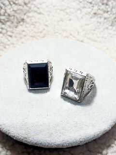 (Category: ) located in . Submitted by leathersjewels (Listing ID 1445373072, Image 1). Description: .