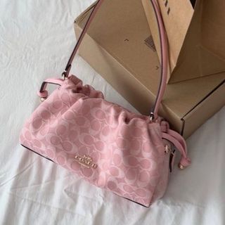 (Category: ) located in . Submitted by fantasticdealss (Listing ID 1445380216, Image 1). Description: .