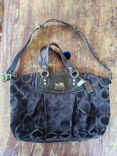 (Category: ) located in . Submitted by dyastenthrift (Listing ID 1445254243, Image 1). Description: .