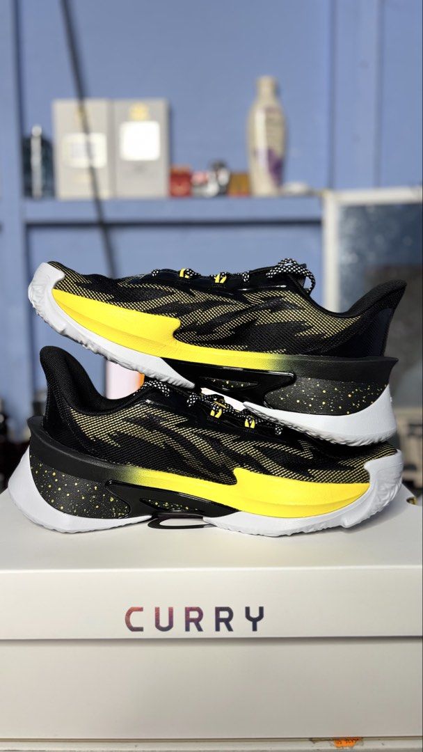 Curry Series 7 ‘Batman’ (Category: Sneakers) located in Makati City. Submitted by GoodestKicks (Listing ID 1445315756, Image 3). Description: 🔥🏀 NOT LOCALLY RELEASED — CURRY SERIES 7 COLLECTION 🏀🔥 ━━━━━━━━━━━━━━━ 📩 DM now to secure your pair before they’re gone!.