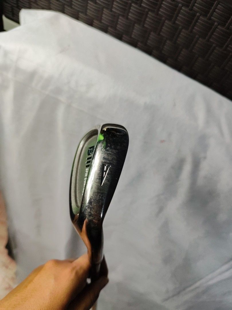 Daiwa G11 Golf Club Iron (Category: Golf) located in Manila. Submitted by meiyeon2 (Listing ID 1445306974, Image 2). Description: - Daiwa G11 Approach wedge Golf Iron - Features VOG GRIPS - Minor scuffs and scratches from normal use - Plenty of life left for the course - Ideal for beginners or adding to an existing set R Flex Right Handed Club .
