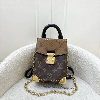 (Category: ) located in . Submitted by brands_lover (Listing ID 1445276157, Image 1). Description: .