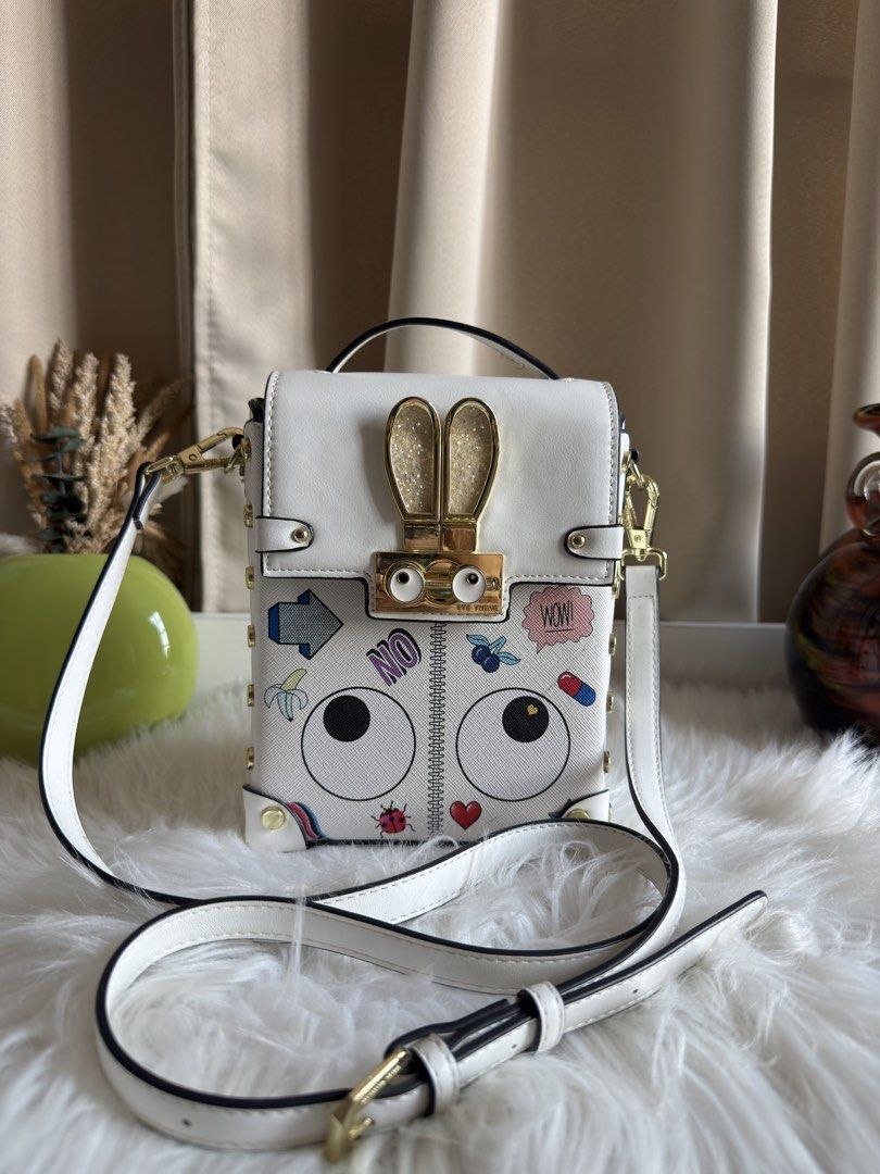 Eye Theme Bag (Category: Cross-body Bags) located in Pasig City. Submitted by snoca (Listing ID 1445289378, Image 1). Description: .