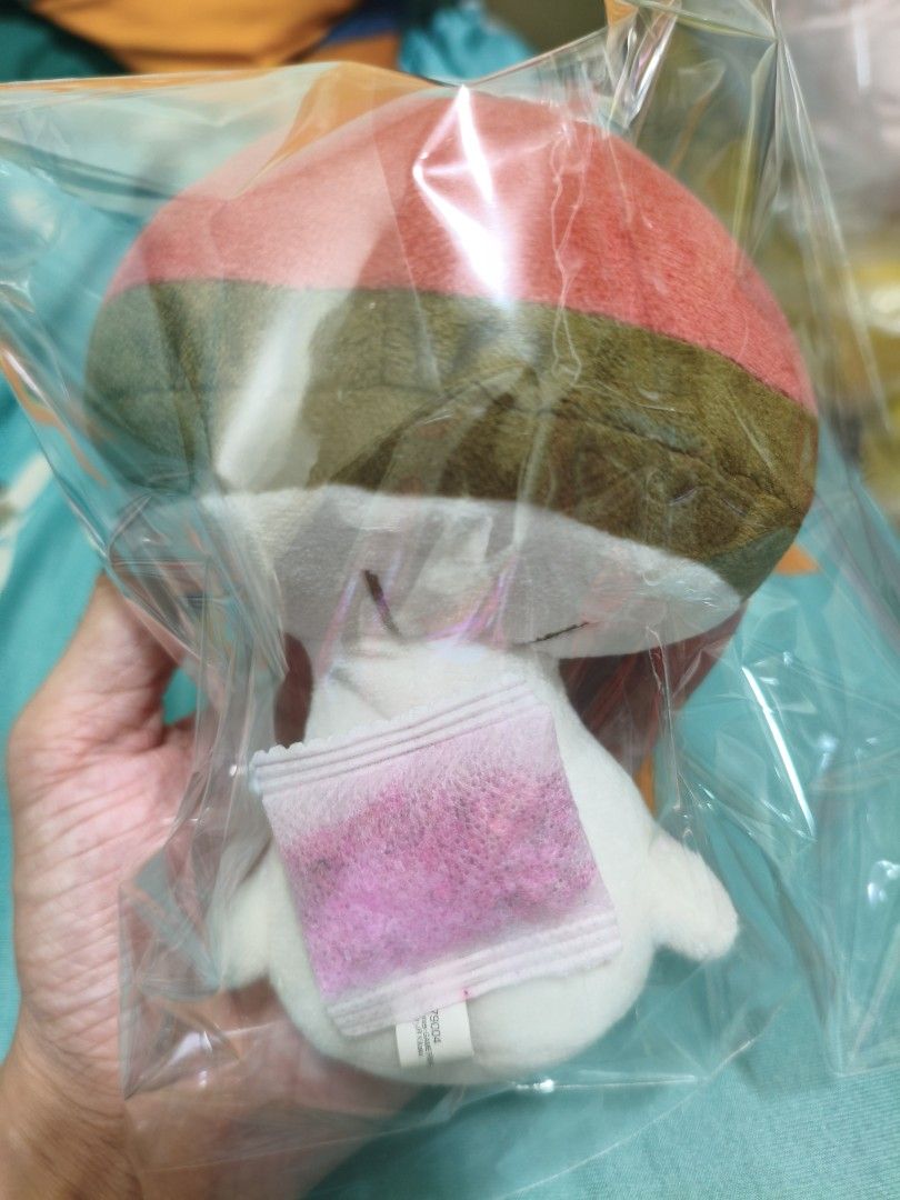 Foongus - Pokemon Plush (Banpresto) (Category: Plushies & Soft Toys) located in Pasig City. Submitted by knick_n_knacks (Listing ID 1445346006, Image 2). Description: 📌 PLEASE READ BEFORE BUYING (PLUSHIES) Posted item/s are pre-loved plush toys. Minor signs of use such as dust, fabric wear, light discoloration, loose stitches, stains, faded tags, or pen markings may be present. Plush condition varies, so please manage expectations. 🧸🔍 WYSIWYG 