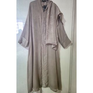 (Category: ) located in . Submitted by hannaboutique (Listing ID 1445240046, Image 1). Description: .
