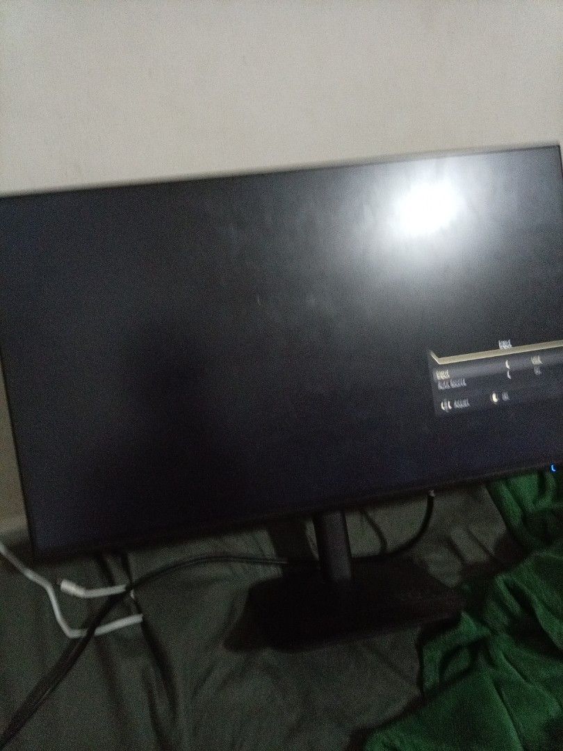 Gaming set up489569937292666880
