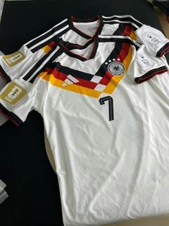 (Category: ) located in . Submitted by calcio_sport_jersey (Listing ID 1445410798, Image 1). Description: .