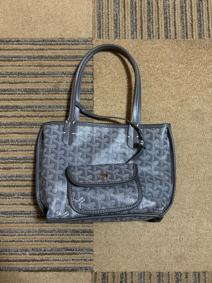 🇯🇵Goyard Mini Anjou (Category: Luxury Bags & Wallets) located in Pasig City. Submitted by tteokiro (Listing ID 1445288318, Image 1). Description: Actual photo Preloved Goyardine canvass and calfskin leather .