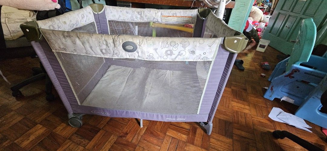 Graco Pack 'n Play Playard (Category: Cots & Cribs) located in Pasig City. Submitted by prettypr1ncess (Listing ID 1445311398, Image 1). Description: Graco playpen Location. Pasig manggahan Can do meet up by schedule in nearby areas Comes with carry case and diaper changing station notninckuded in oicture because utnisbin storage right now Needs cleaning - Portable playard perfect for babies - Mesh sides ensure good ventilation - Comes with a com
