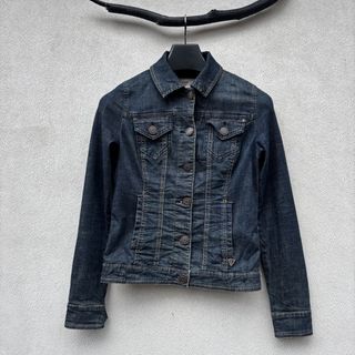(Category: ) located in . Submitted by thrift.ed2023 (Listing ID 1445331175, Image 1). Description: .