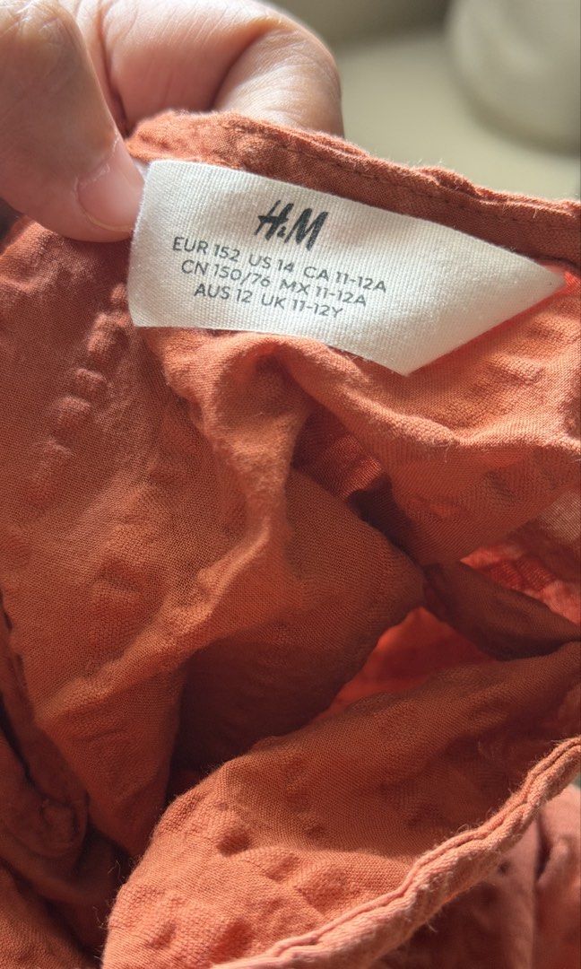H&m for 10-12 yrs old (Category: Babies & Kids Fashion) located in Dasmarinas. Submitted by preloved_brandedbackup (Listing ID 1445242655, Image 3). Description: SET.